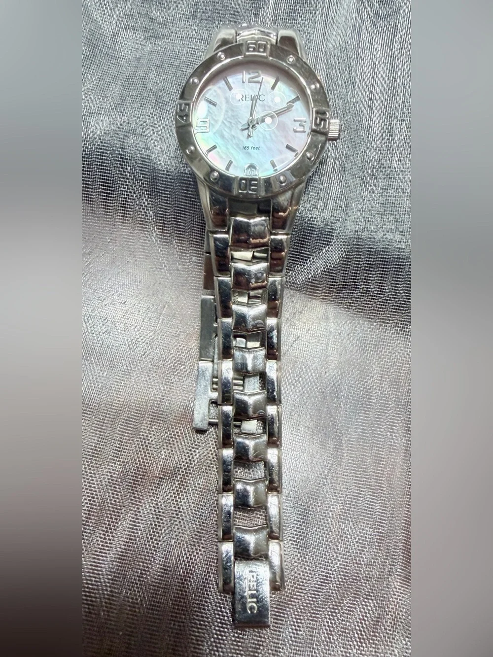 Relic by Fossil ZR11834 Women’s Stainless Steel Watch Mother of Pearl Dial